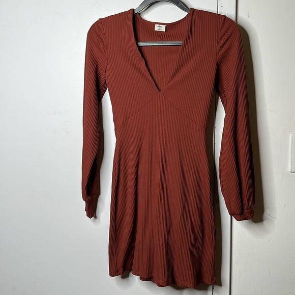 Aritzia Wilfred Jeanne Dress in Cider Gold - Picture 2 of 6
